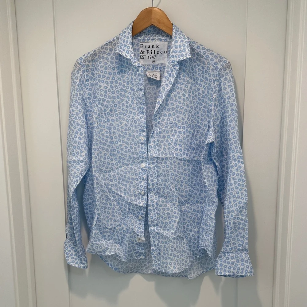 Frank and Eileen long sleeve button down size XS. The Eileen in blue linen - Picture 1 of 4